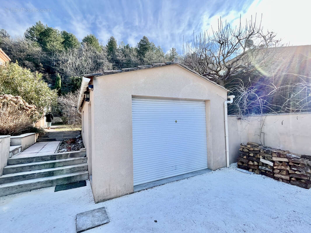 Maison à MALAUCENE