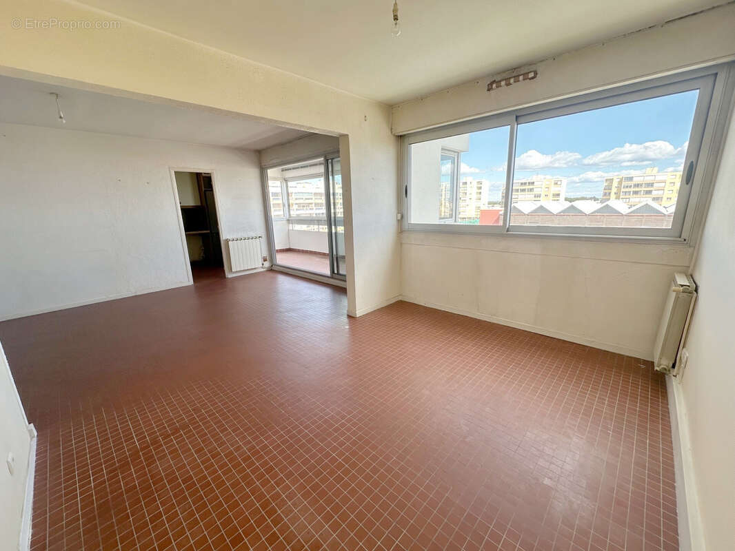Appartement à CANDILLARGUES