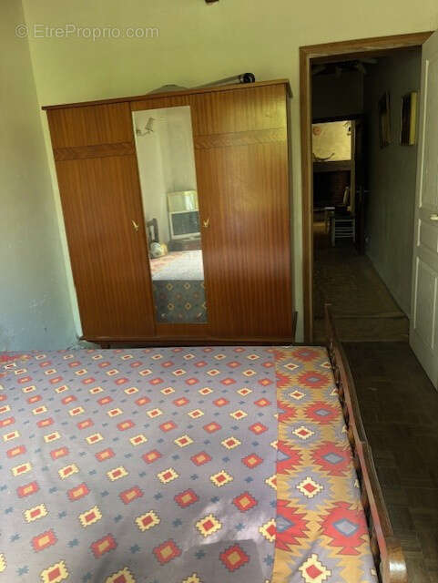 Terrain à LE BURGAUD