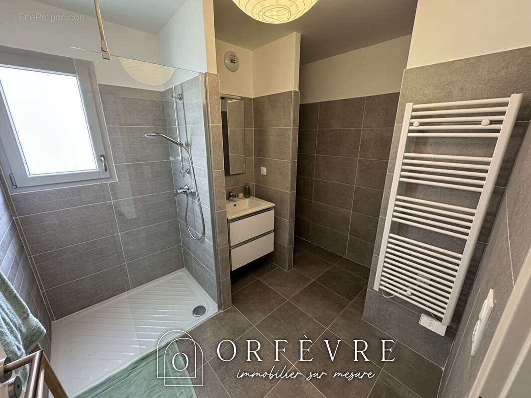 Appartement à CASTELNAU-LE-LEZ