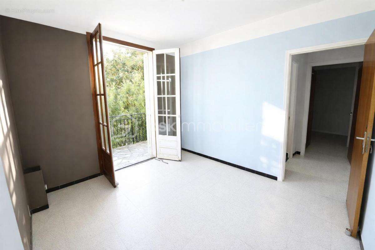 Maison 6 pièces  avec extérieur et grand garage - photo 7
