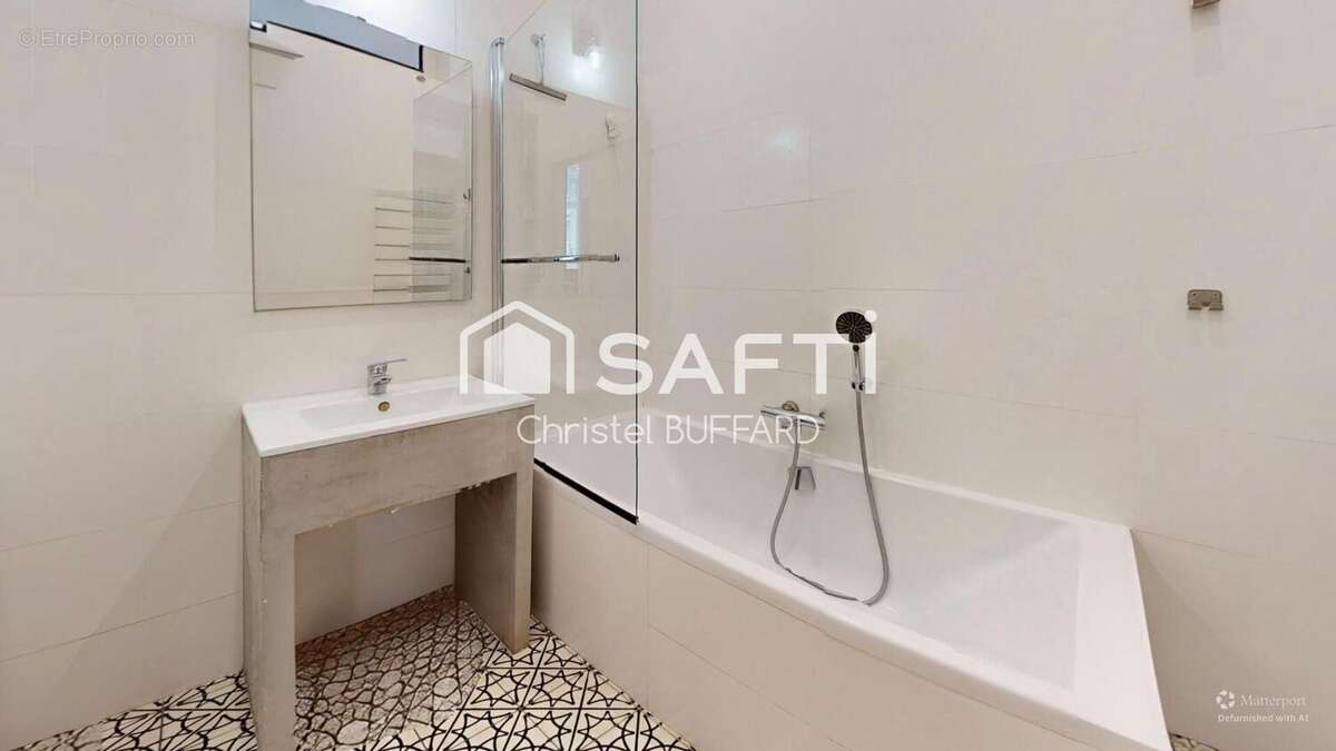 Photo 6 - Appartement à MARSEILLE-5E