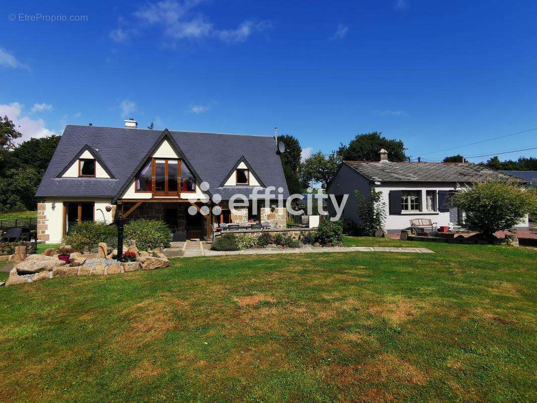 Maison à SAINT-SEVER-CALVADOS