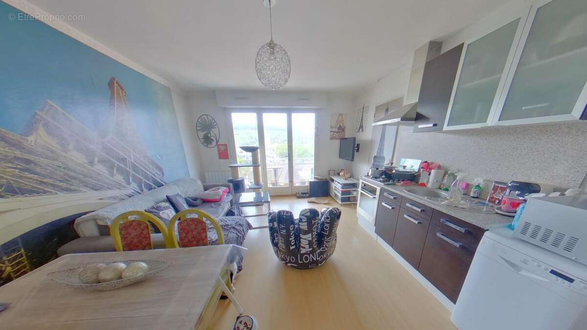 Appartement À Vendre - photo 2