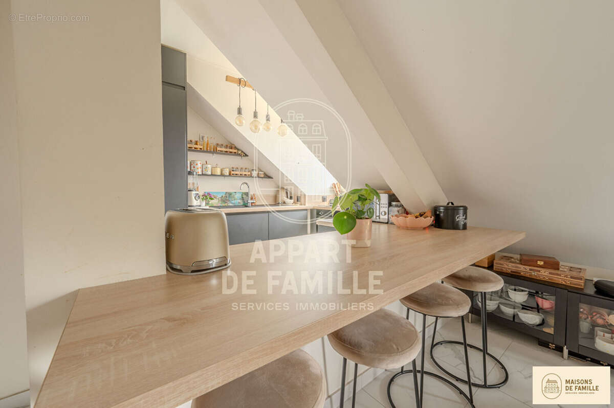 Appartement à SAINT-NOM-LA-BRETECHE