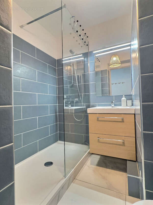 Appartement à MARSEILLE-6E