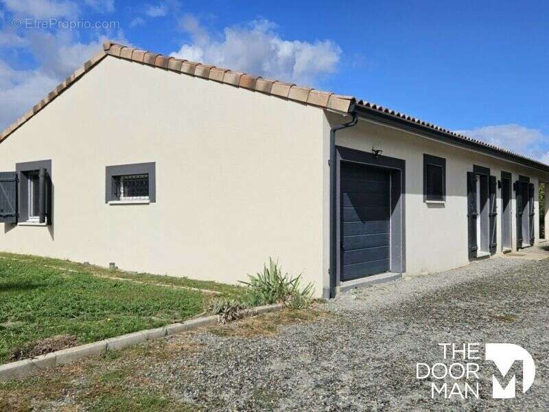 Maison à LE FAUGA