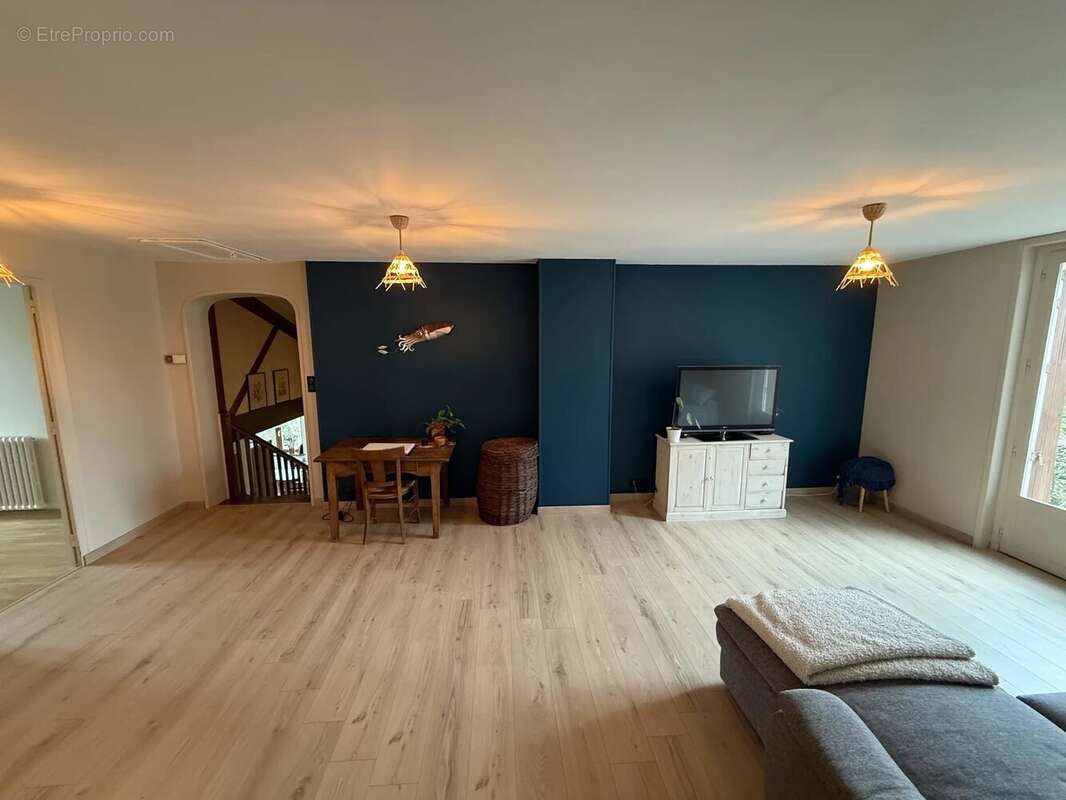 Maison à VILLEFRANCHE-SUR-SAONE