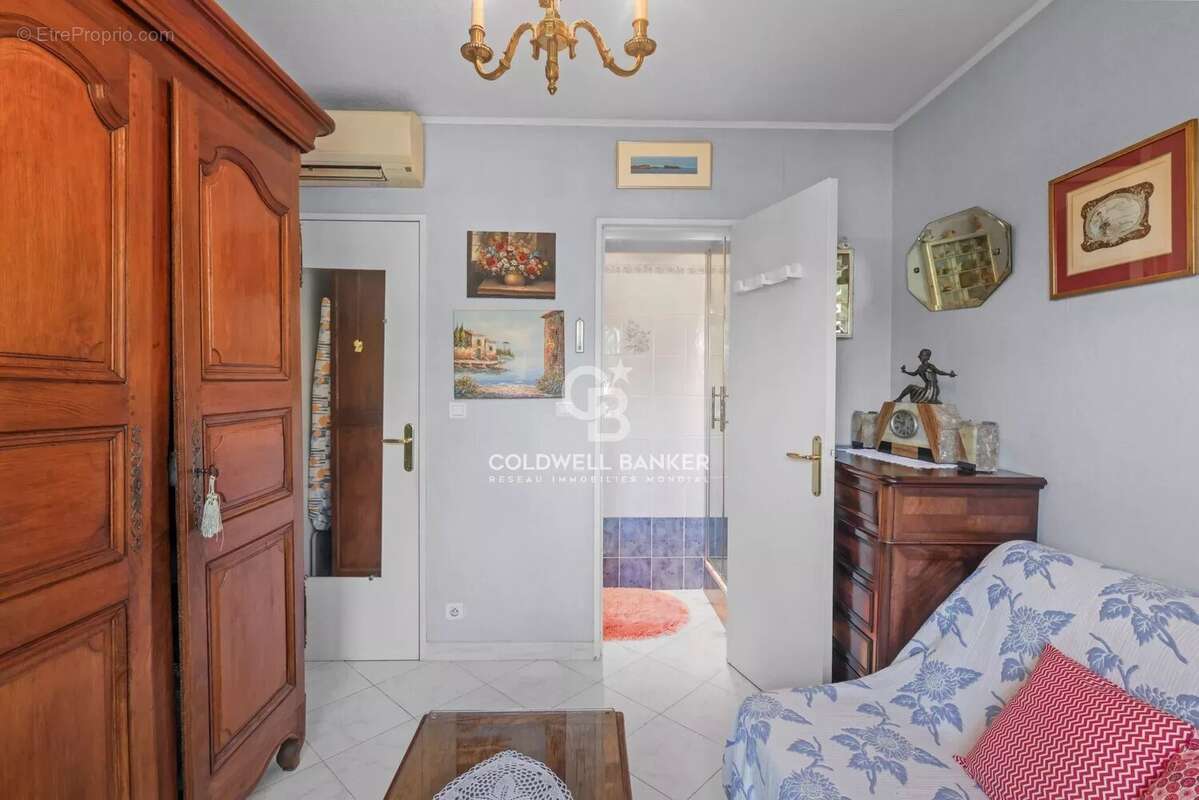 Appartement à MANDELIEU-LA-NAPOULE