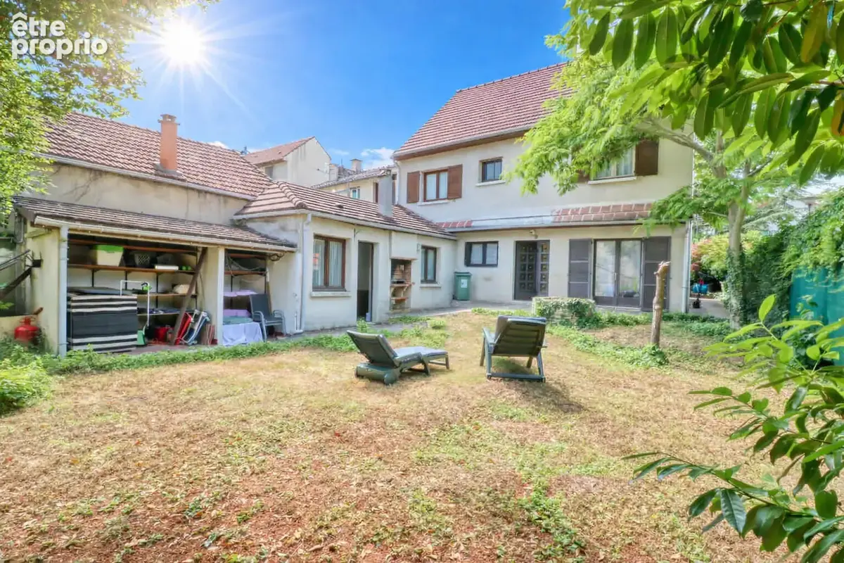 Maison familiale 10 pièces, 5 chambres, jardin et dépendance. - photo 4