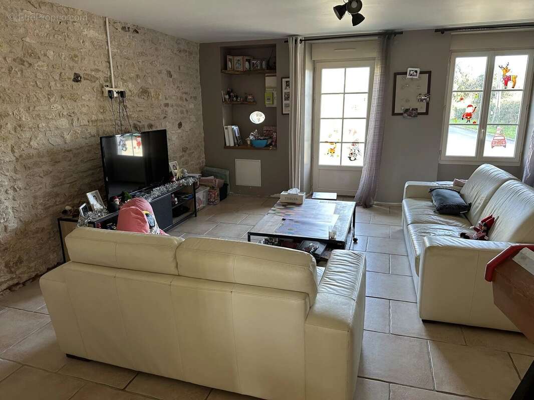 Maison à USSON-DU-POITOU