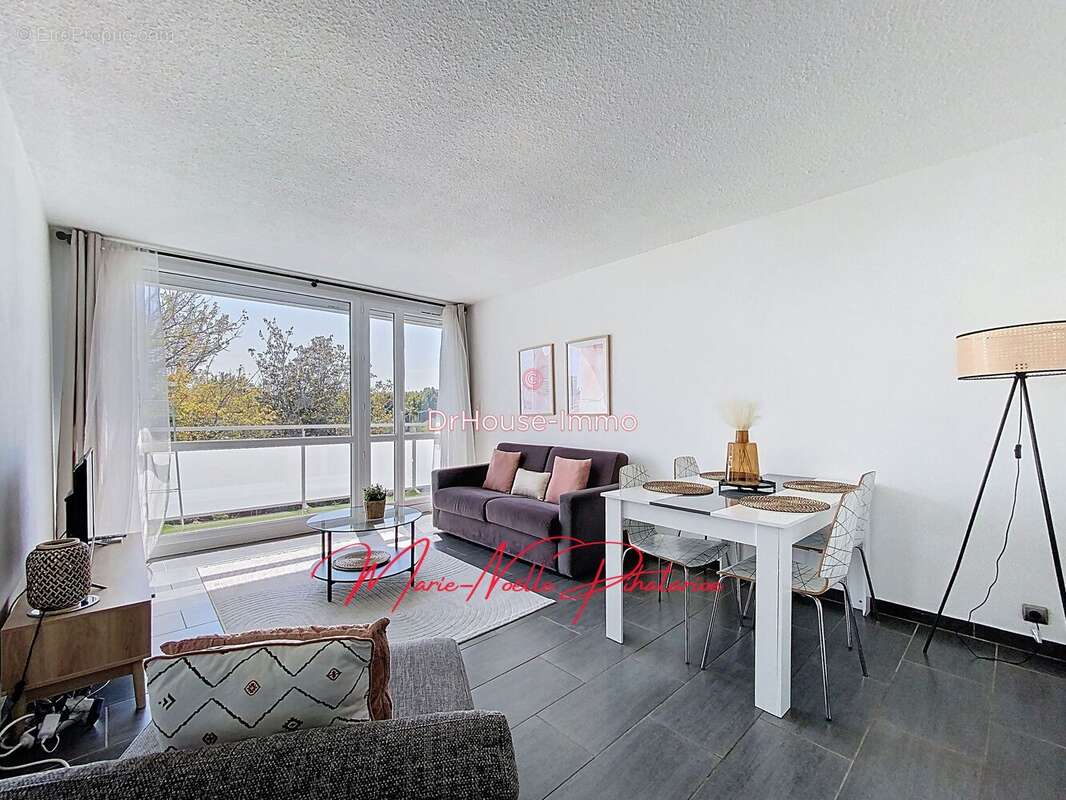 Appartement 68 m² à Cenon  - photo 28