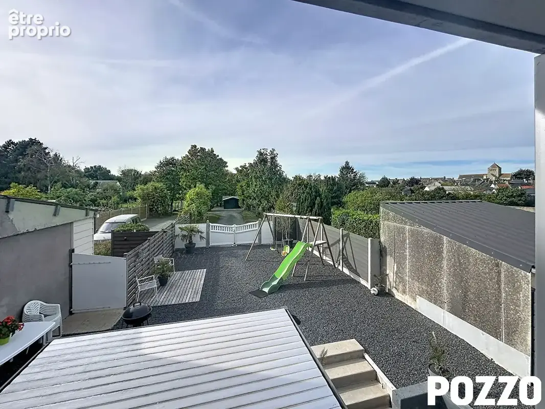 LESSAY - maison de ville avec patio, terrasse et jardin en vente chez POZZO IMMOBILIER. - photo 11
