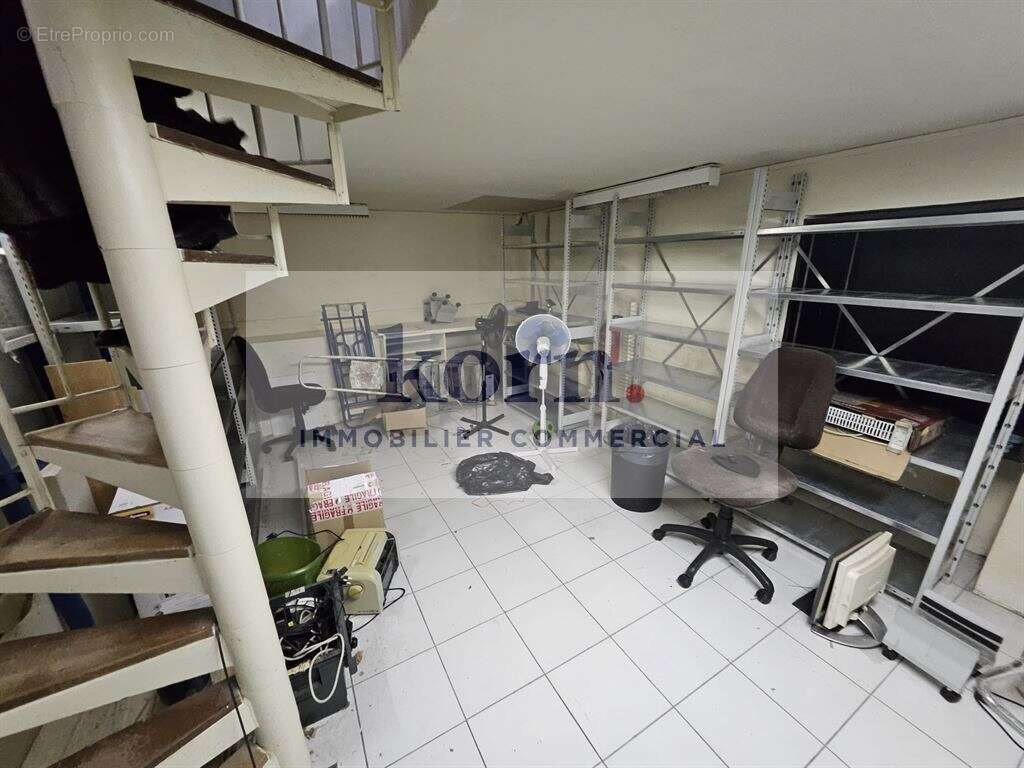 Commerce à PARIS-17E