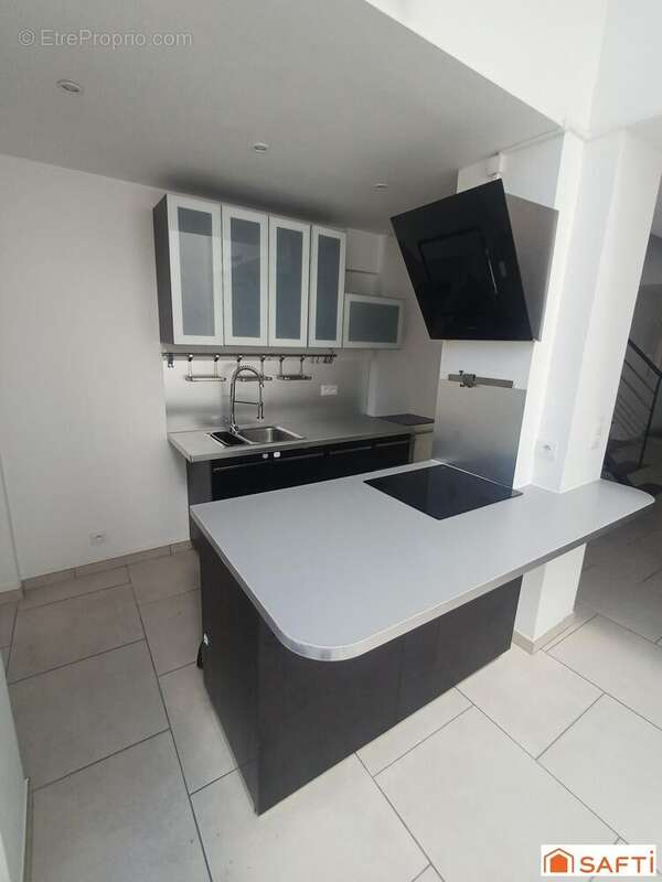 Maison 84 m² à Saint-Quentin  - photo 7