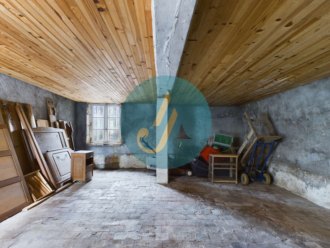 Maison de village polyvalente à Arquian : résidence principale, secondaire ou investissement locatif - photo 8