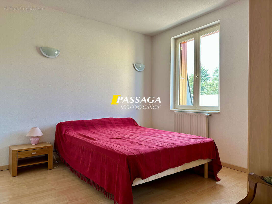 Appartement à SAINT-GENIEZ-D&#039;OLT