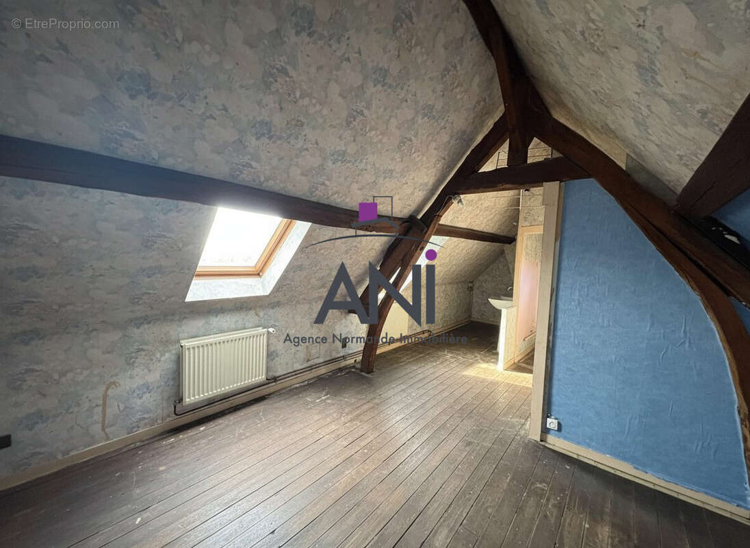 Maison à NEUFCHATEL-EN-BRAY