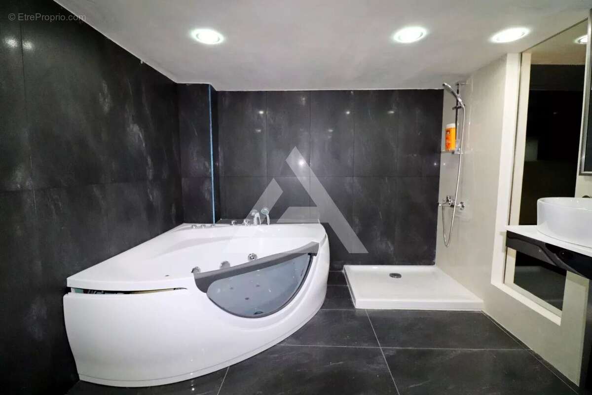 Appartement à BEAUSOLEIL