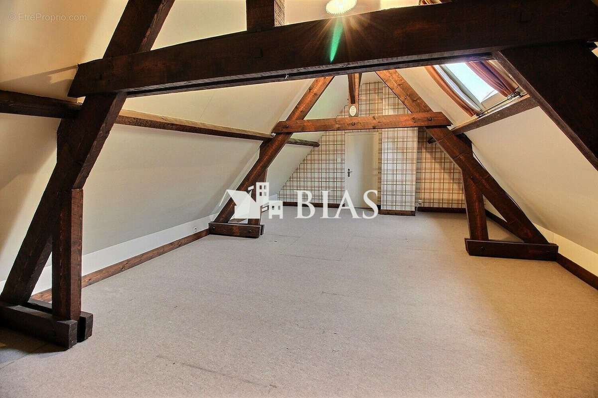 Maison à LE BEC-HELLOUIN