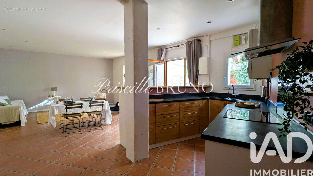 Photo 3 - Maison à TOULON