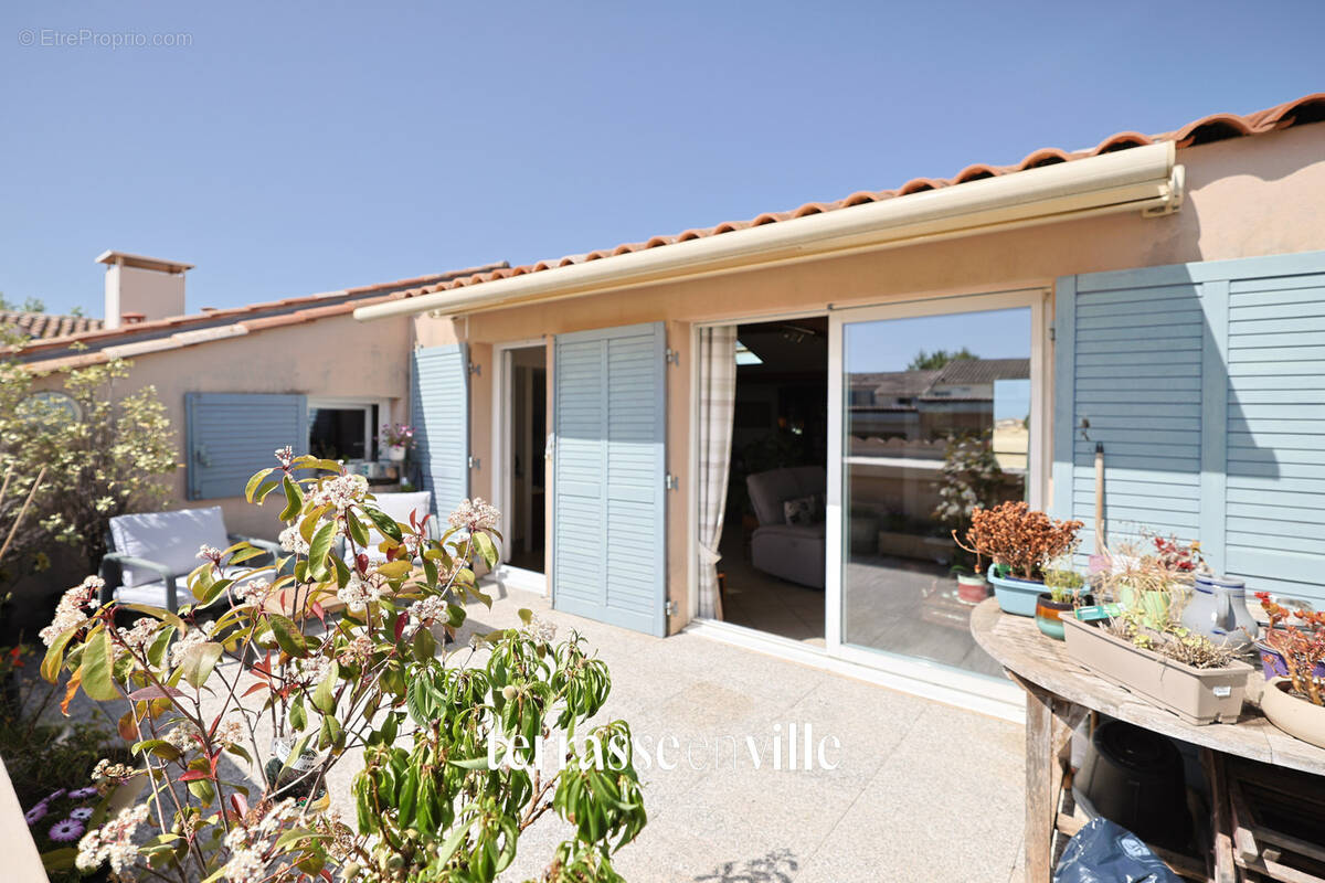 Appartement à SIX-FOURS-LES-PLAGES