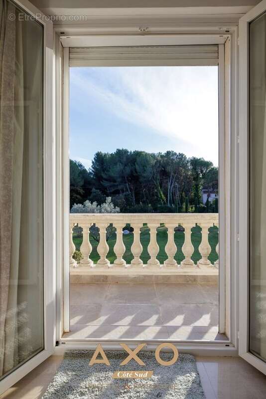 Maison à SAINT-CANNAT