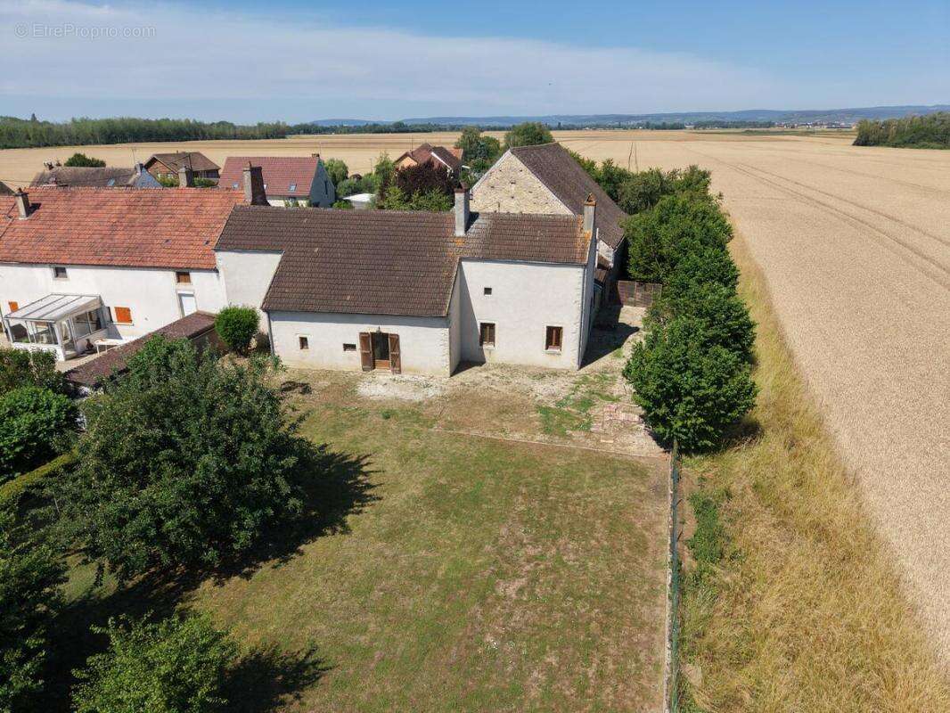 Maison 120 m² à Ruffey-Les-Beaune  - photo 2