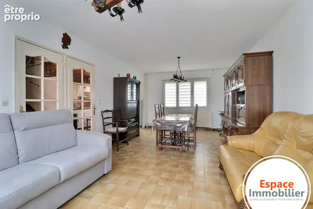 Maison semi-individuelle, 3 chambres, jardin, garage - photo 2