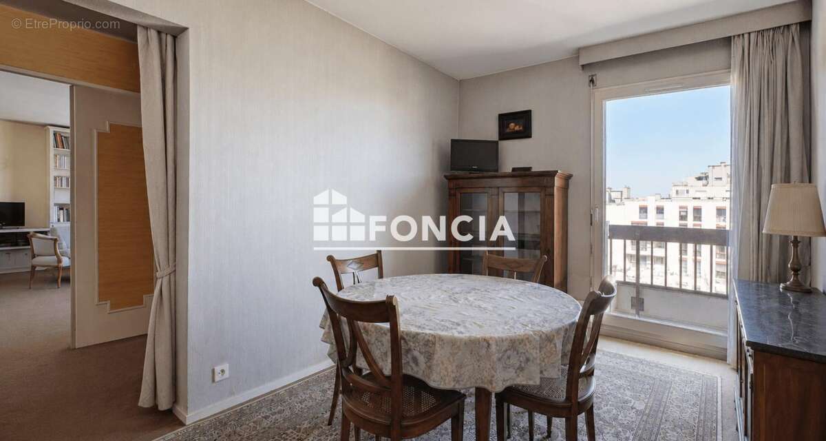 Appartement à MONTROUGE