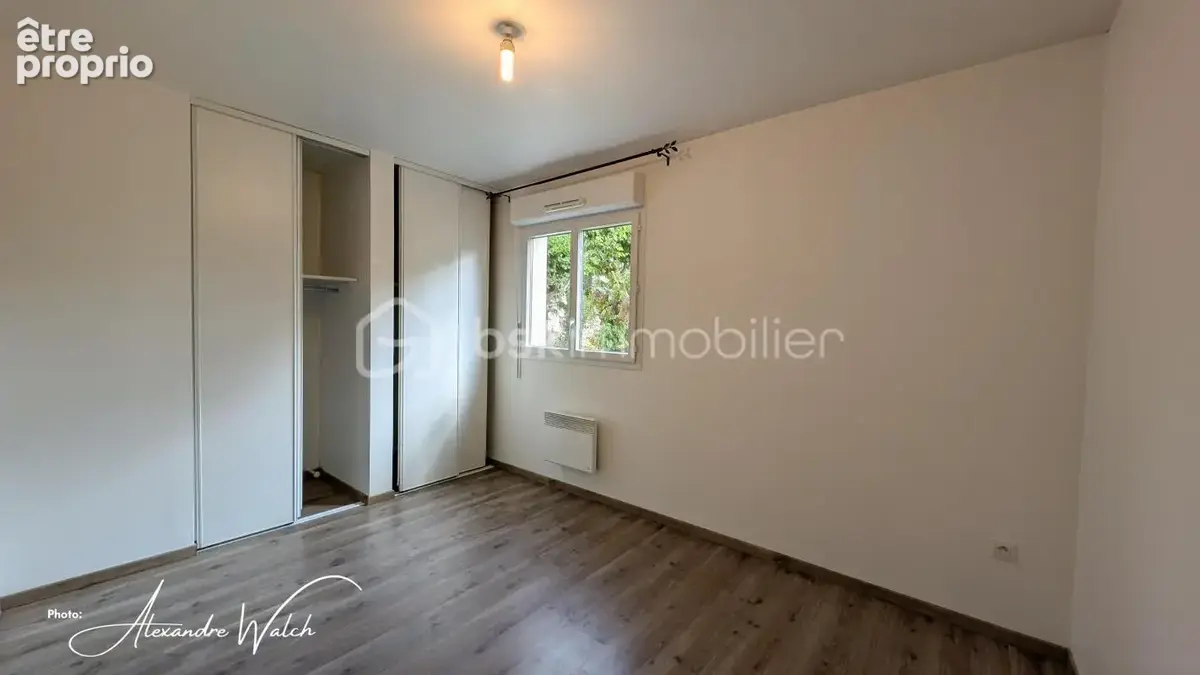 T3 de 60 m² – Balcon – Box fermé + parking – Tram, écoles et commerces à 300 m - photo 7