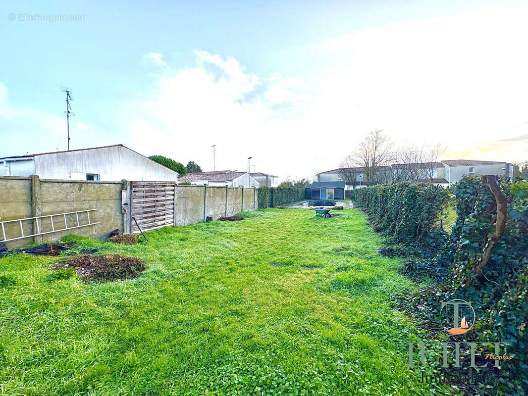 Terrain à LA TREMBLADE