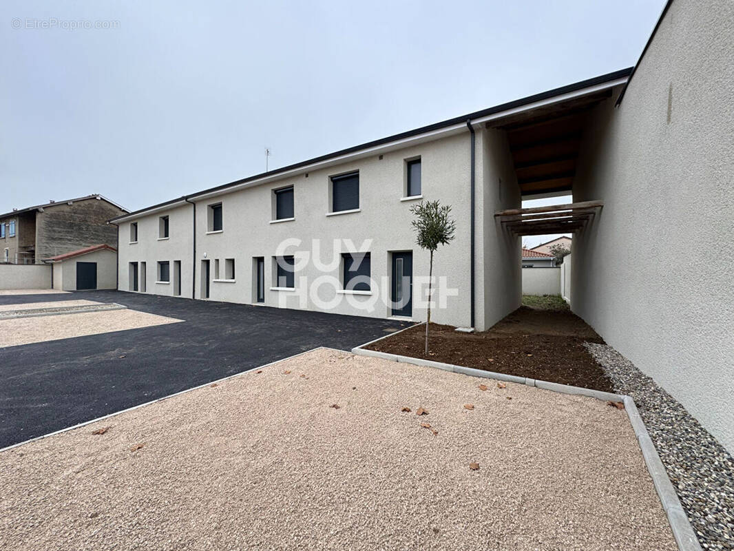 Maison à COLOMBIER-SAUGNIEU