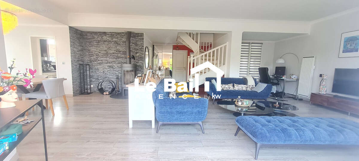 Maison 180 m² à Osny  - photo 7