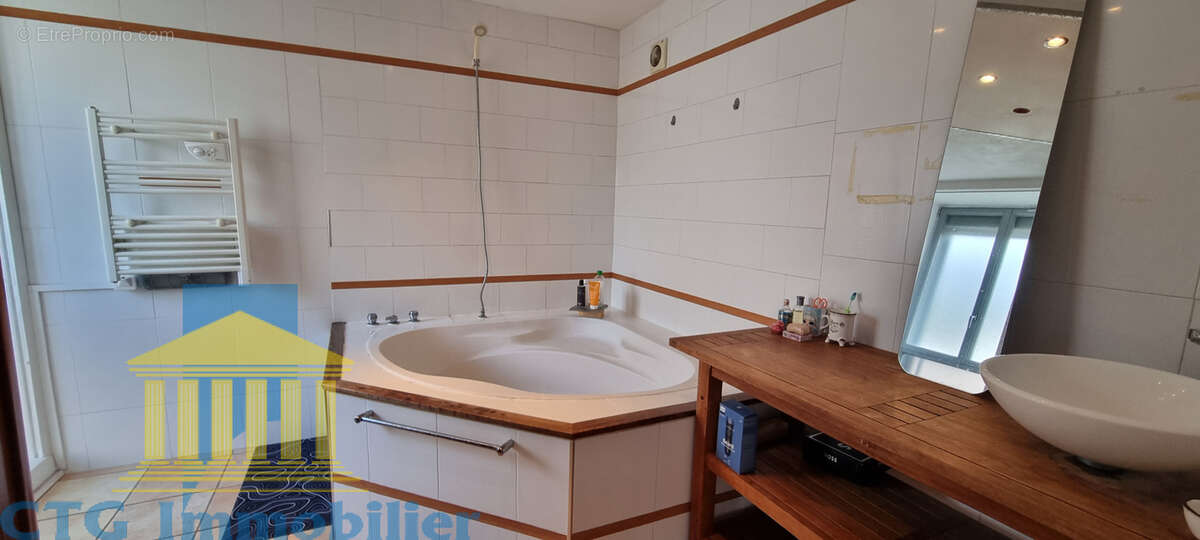 Appartement à MARSEILLE-10E