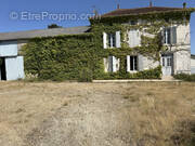Maison à LIGNIERES-SONNEVILLE