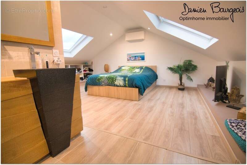 Maison à SAINT-GENIS-POUILLY