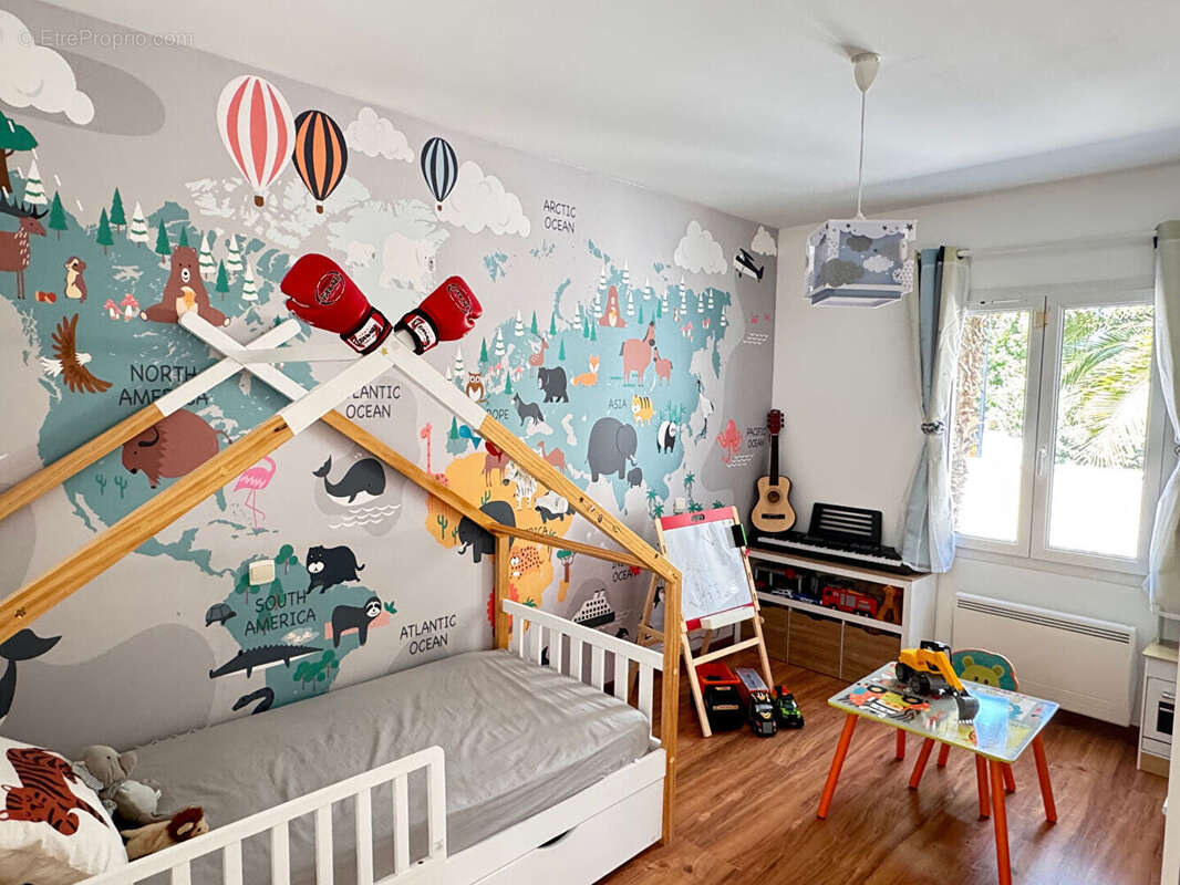 Maison à TONNAY-CHARENTE