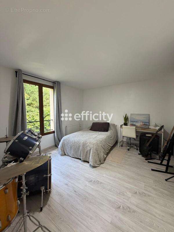 Maison 160 m² à Tessancourt-Sur-Aubette  - photo 11