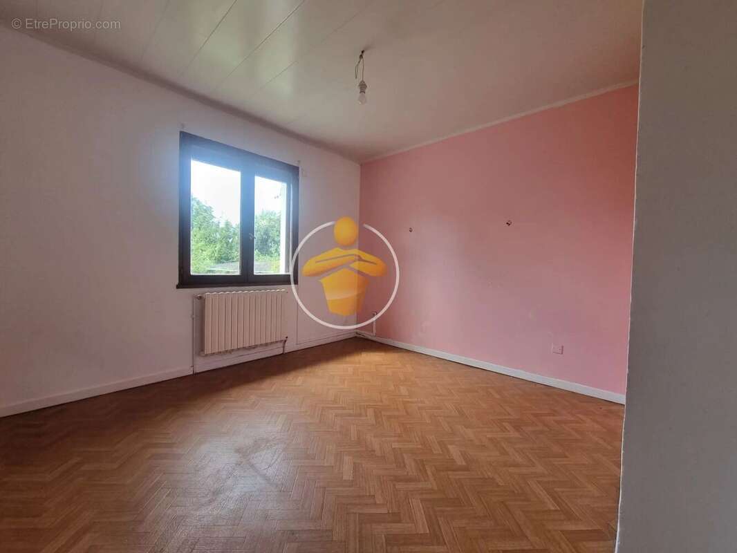 Maison à BERTAUCOURT-EPOURDON