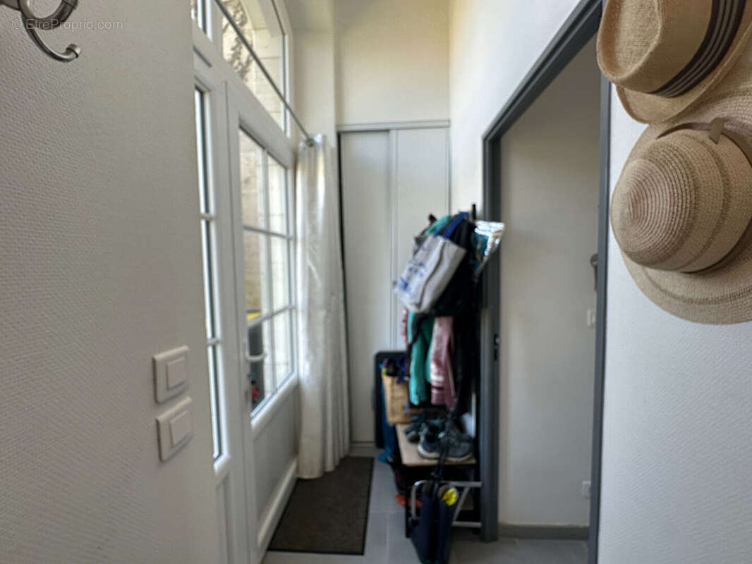 Appartement à MARENNES