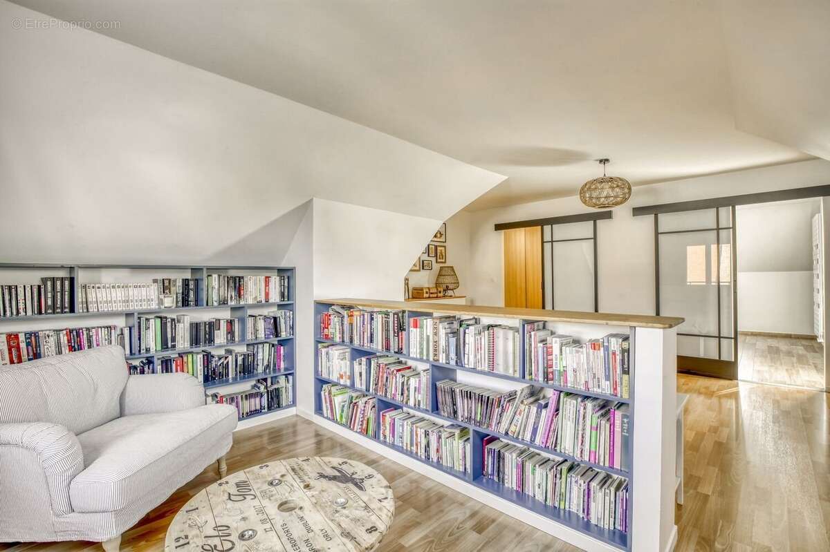 Maison à LES MOLIERES