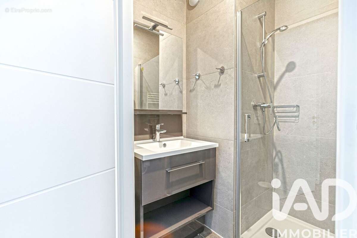 Photo 7 - Appartement à ASNIERES-SUR-SEINE