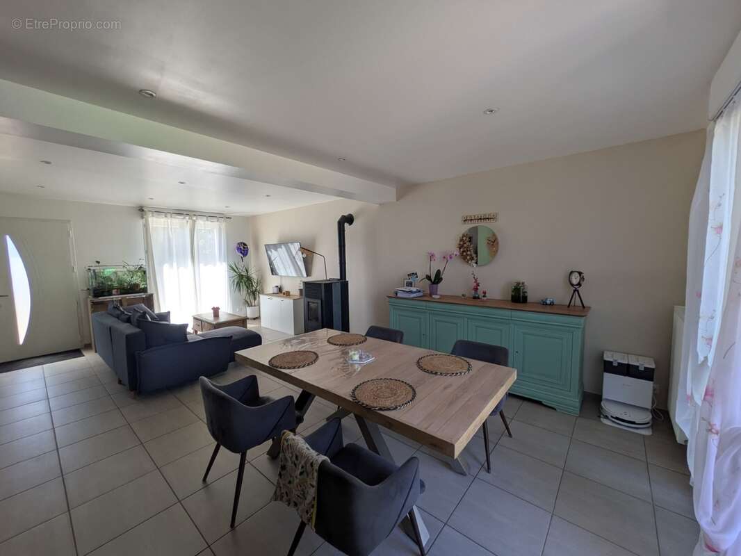 Guern maison récente de 101m² environ 4 pièces avec vie de plain pied garage parcelle clôturée de 569m² - photo 6