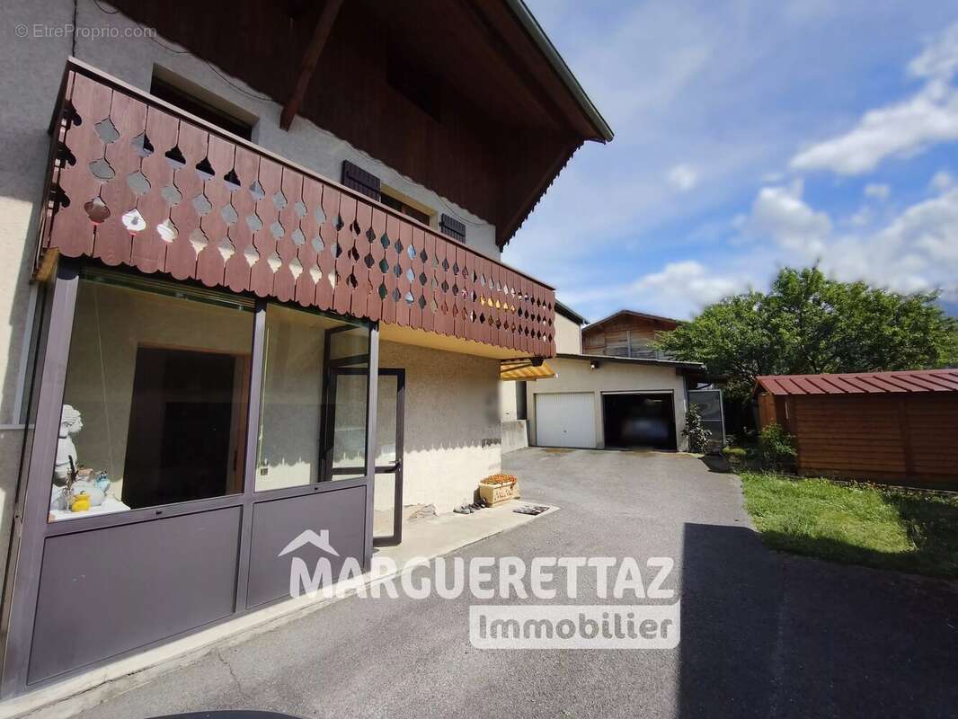 Appartement à AYSE