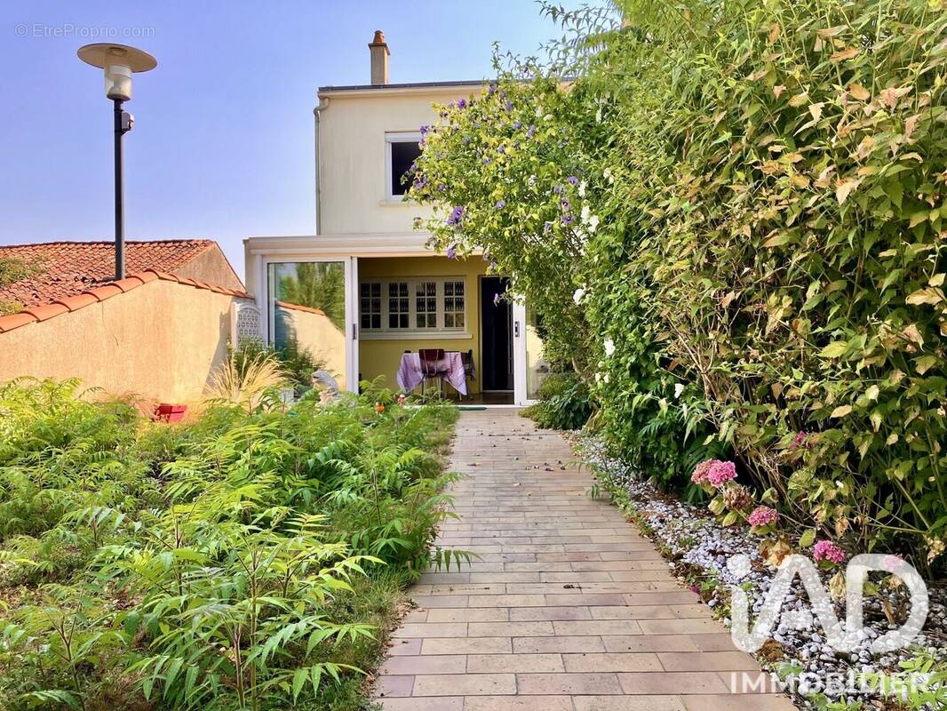 Photo 1 - Maison à MOREILLES