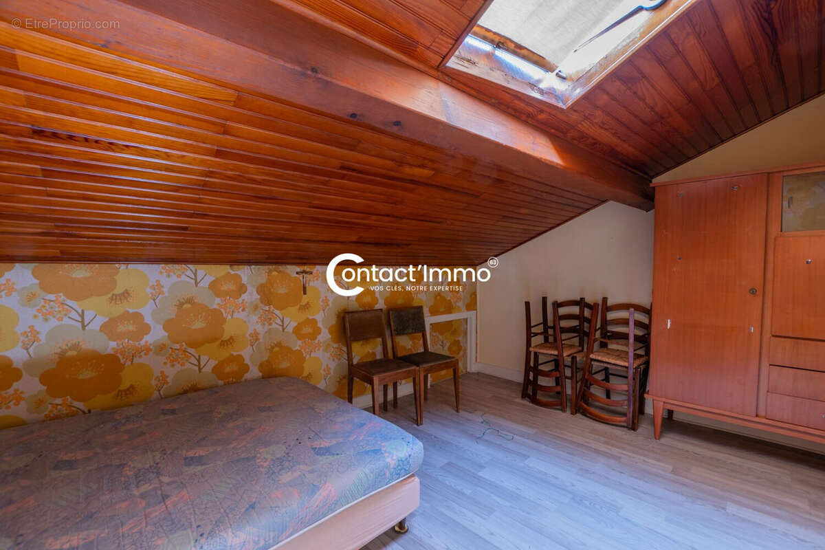 Maison 88 m² à Champeix  - photo 8