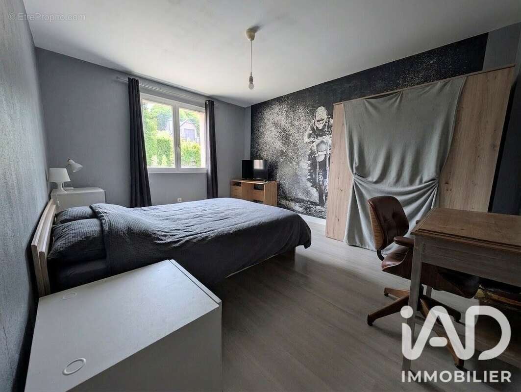 Photo 7
