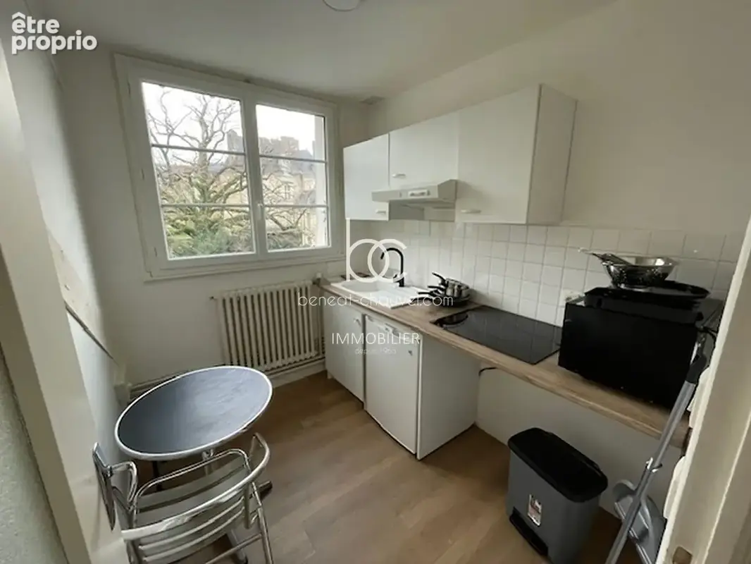 Appartement Vannes 1 pièce(s) 26.75 m2 PLEIN CENTRE - photo 3