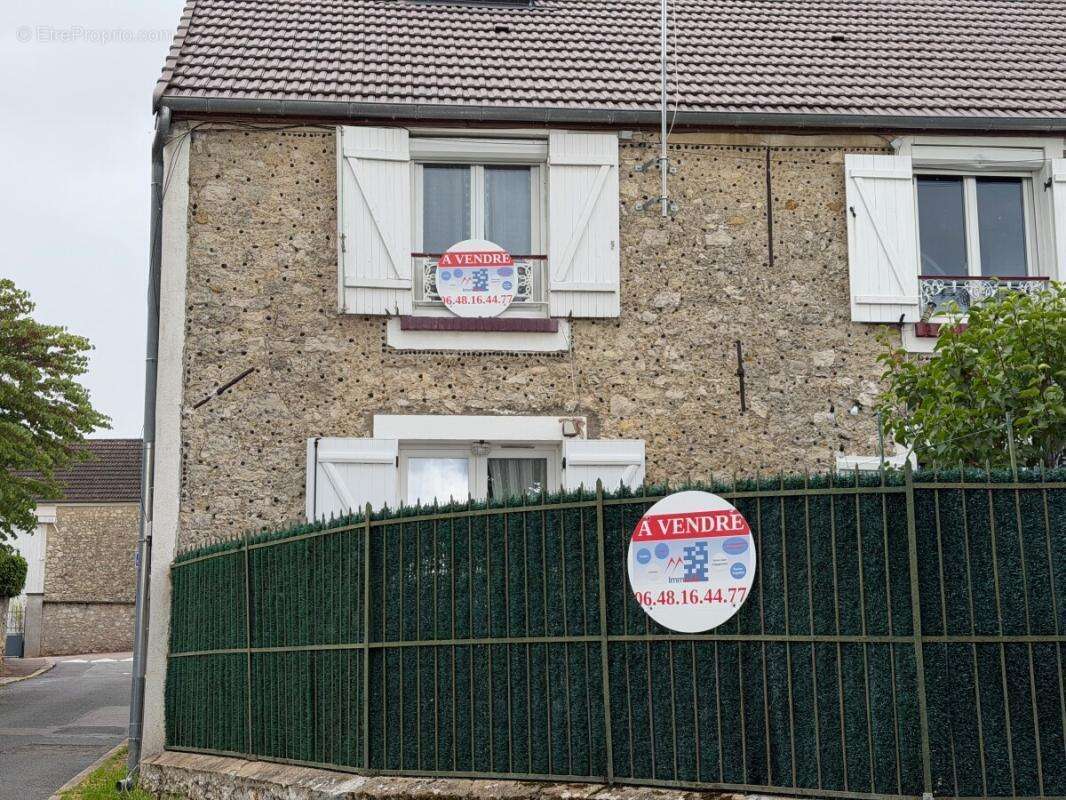 Maison à PERIGNY